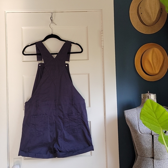 Maternity Overall Shorts - Picture 4 of 6